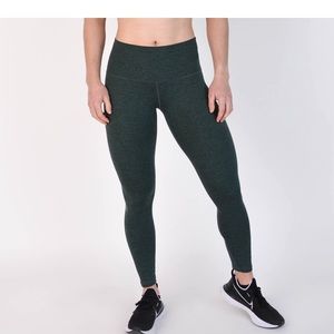 Fleo Toros 25” bounce Size M EUC Silver spruce